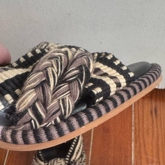 NEW DOLCE VITA “Brilah” Black and Cream Heels Sz 9 - Picture 10 of 13